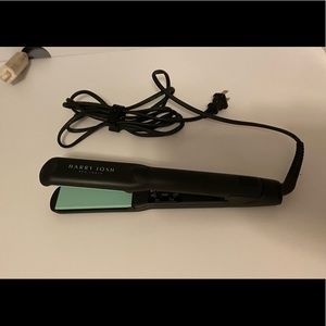 Harry Josh Pro Tools Ceramic Flat Iron 1.25”